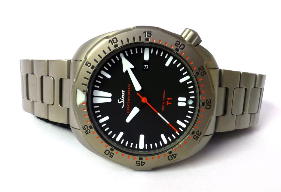 t 1 watch
