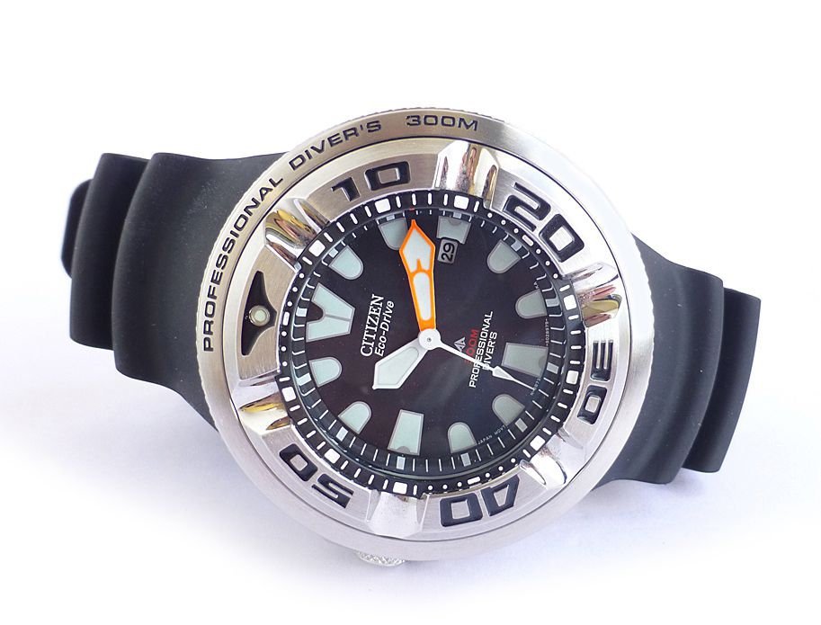 citizen eco drive divers 300m