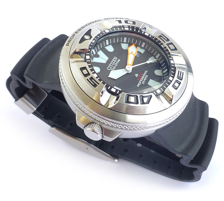 citizen eco drive divers 300m