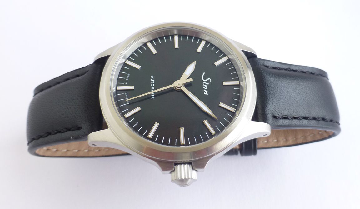Sinn 556 I Mother of Pearl SIN 236 Chronomaster UK