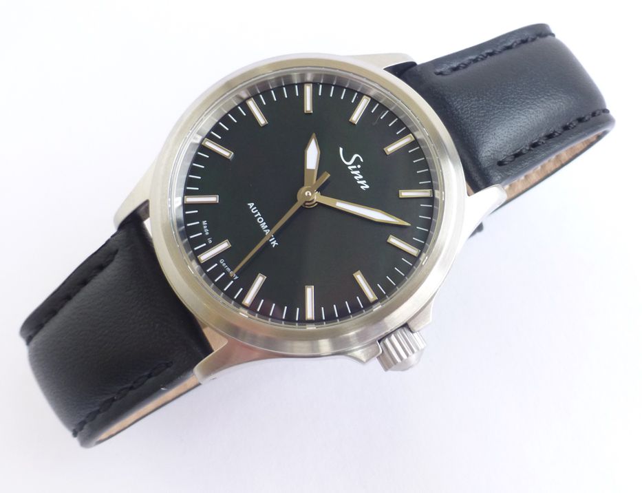 Sinn 556 I Mother of Pearl SIN 236 Chronomaster UK
