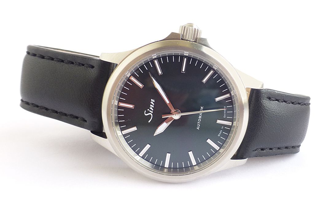 Sinn 556 I Mother of Pearl SIN 236 Chronomaster UK