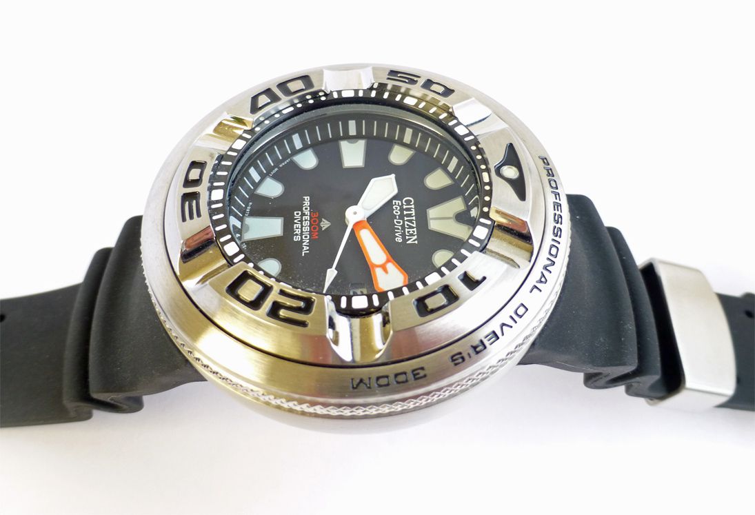 citizen promaster 300m