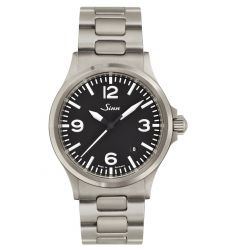 Sinn Sinn Automatic Pilots Watch 556 A on Bracelet 556.010 St